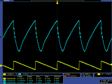 saw down 5kHz, 3V